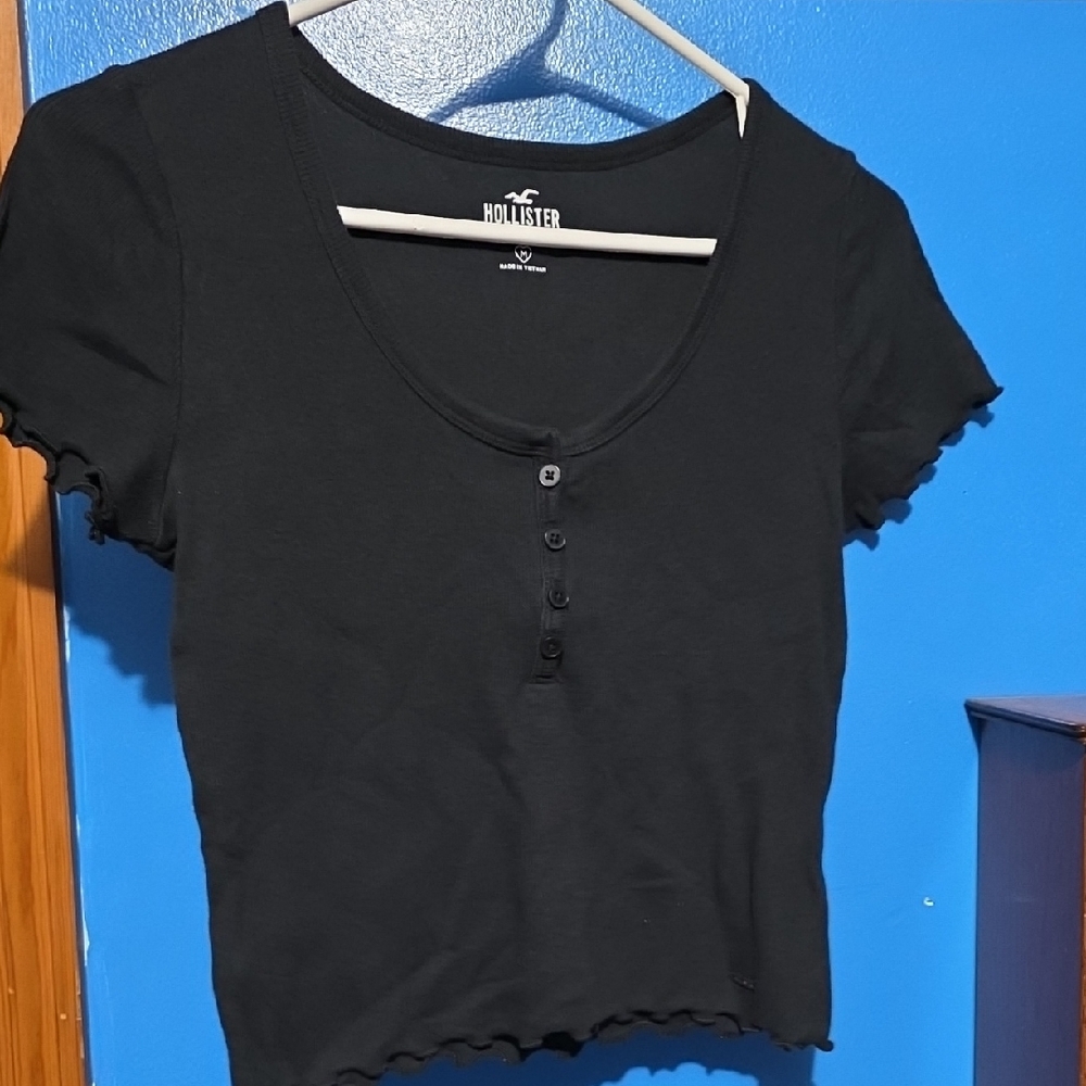 Hollister Women's Black Short Sleeve Tee